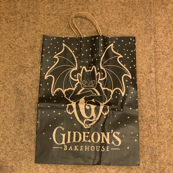 🌈4/$20 NEW Disney Springs Gideon's Bakehouse Large Paper Tote Bag - Picture 1 of 2